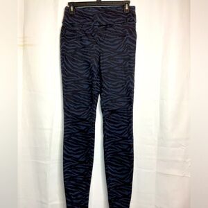 Rock and Republic Denim RX blue and black animal print slimming size4